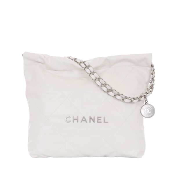 샤넬[chanel/팬더샵]*정품가죽* 22백 스몰 핸드백(화이트/은장/카프스킨)