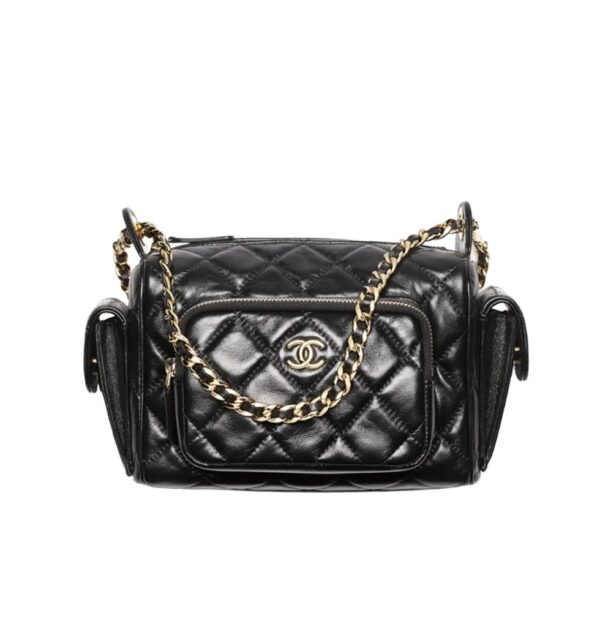 샤넬[chanel/팬더샵]카메라 케이스 스몰 백(블랙/금장/램스킨)