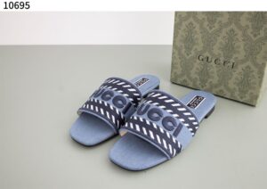 [국내배송]구찌 스크립트 슬라이드 샌들 신상