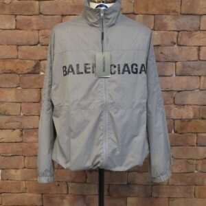 [국내배송]발렌시아가 로고라인 세미 오버핏 윈드브레이커