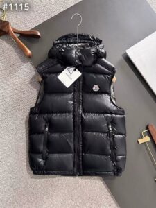 [국내배송]몽클레어 Bormes 보르메스 후드 다운 베스트