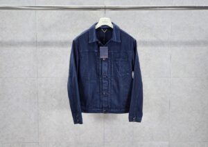 [국내배송]루이비통 가먼트 다이드 데님 트러커 재킷