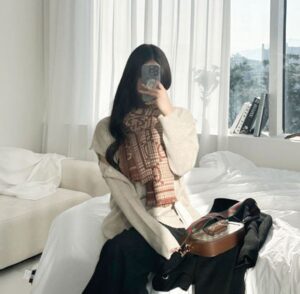 [국내배송]구찌 [GUCCI] 수입프리미엄 GG 자카드 하운드체크 패턴 니트 스카프