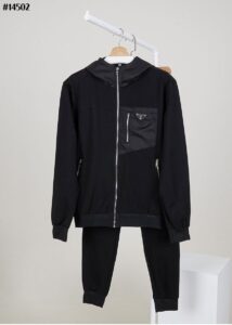 [국내배송]프라다 남성 테크니컬 리나일론 코튼 후드자켓 & 코튼 밴딩 조거 팬츠 셋