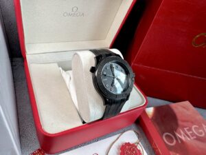 [국내배송]오메가 씨마스터 다이버300M 43.5mm 우레탄블랙