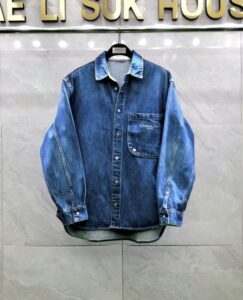 [국내배송]크리스찬디올 24FW 워싱 포켓 데님 자켓