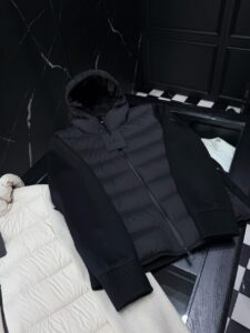 [국내배송]몽클레어 블랙라인 덕다운 니트 패딩