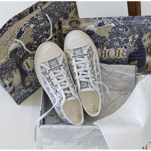 [국내배송]크리스찬 디올 WALK’N’DIOR 플랫폼 스니커즈 그레이