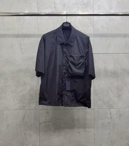 [국내배송]프라다 빅포켓 로고 반팔 셔츠바람막이