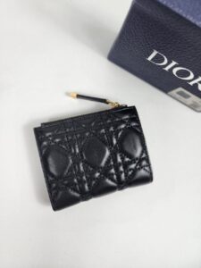 [국내배송]디올 지퍼 반지갑