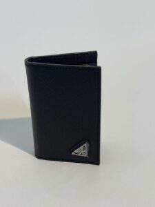 [국내배송]프라다 사피아노 레더 카드홀더