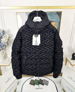 [국내배송]몽클레어 “SAVOIE 사부아” 구스다운 리버시블 남성패딩