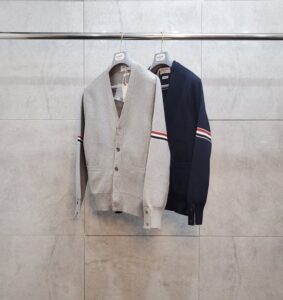 [국내배송]톰브라운 밀라노스티치 삼선암밴드 가디건