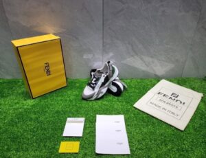 [국내배송]펜디 24SS 플로우 스니커즈