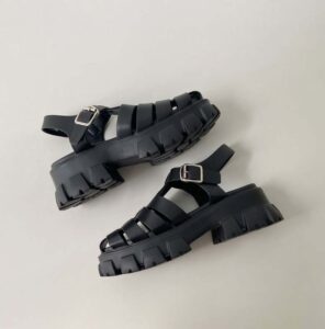 [국내배송]프라다 수입 러버 모놀리스 샌들