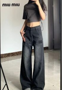 [국내배송]미우미우 자수 블랙 청바지