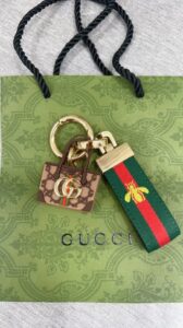 [국내배송]구찌 GG 핸드백 키링/참