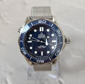 [국내배송]오메가 코액시얼 마스터 다이버300M 제임스본드 60주년 에디션