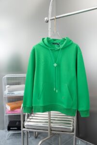 [국내배송]루이비통 2025 fw Lv 로고 후드