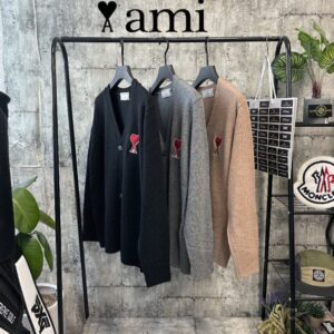 [국내배송]아미 빅하트 자수울가디건