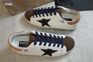 [국내배송]골든구스 24ss 슈퍼스타 스웨이드 브라운탭