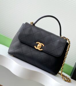 [국내배송]샤넬 25SS 카프스킨 탑핸들 체인 플랩백 AS5467