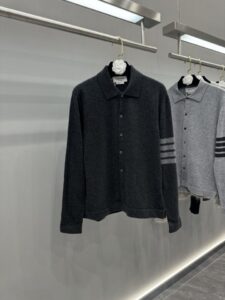 [국내배송]톰브라운 (최상위버전) 캐시미어 저지 스티치 사선 셔츠