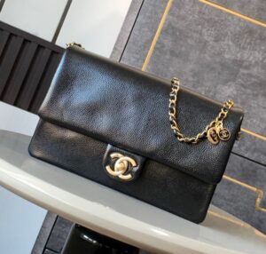 [국내배송]샤넬 그레인 카프스킨 스몰 플랩백 AS5186