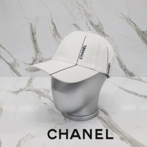[국내배송]샤넬 라인 자수 볼캡