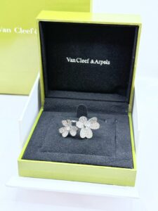 [국내배송]반클리프 프리볼 비트윈 더 핑거 링 실버