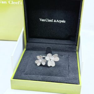 [국내배송]반클리프 프리볼 비트윈 더 핑거 링 실버