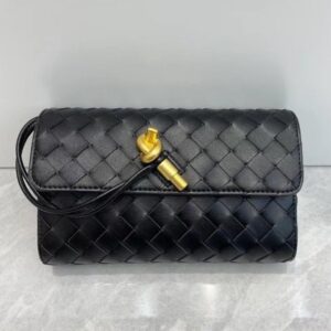 [국내배송]보테가 베네타 크로스