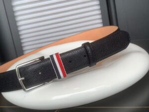 [국내배송]톰브라운 (최상위버전) 카프스킨 페블 레더 벨트