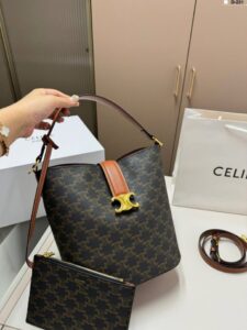 [국내배송]셀린느 트리옴페 버킷