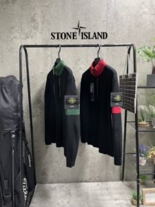 [국내배송]스톤아일랜드 견장 집업 니트