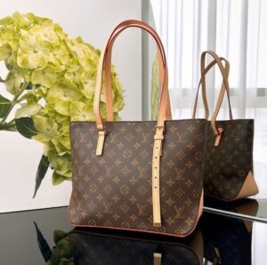 [국내배송]루이비통 피아노 숄더백 M12095