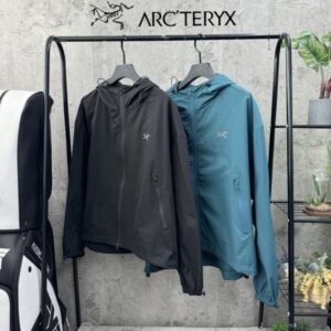 [국내배송]아크테릭스 자수 후드 윈드자켓