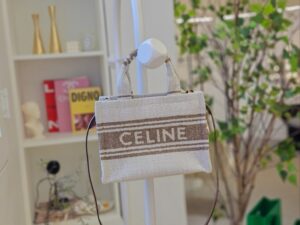 [국내배송]셀린느 타이스 스몰 카바스백