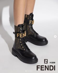 [국내배송]팬디 정품 풀박스구성 블랙 가죽 바이커 부츠